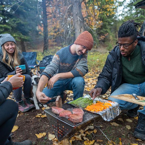 15 Winter-Ready Foods to Make While Tailgating With Friends