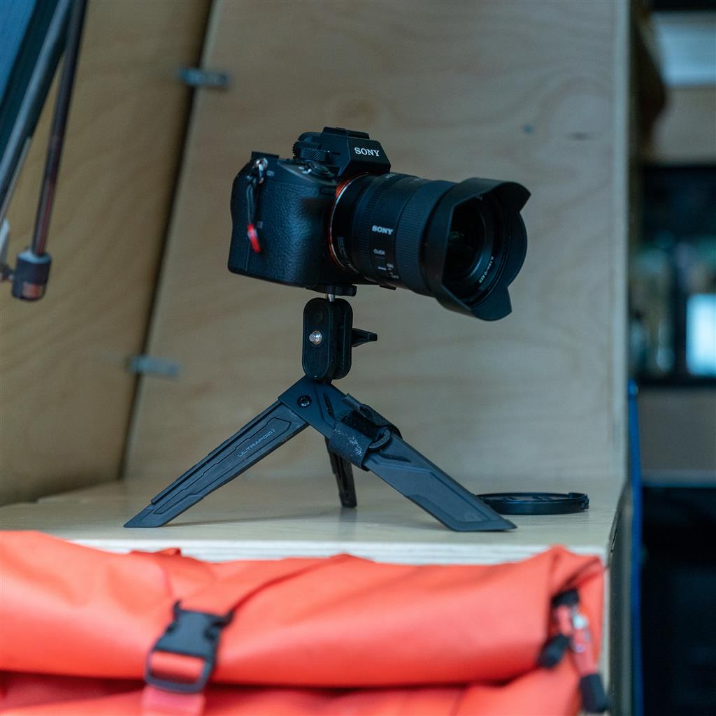 ULTRAPOD 3 TRIPOD WITH CELL PHONE HOLDER